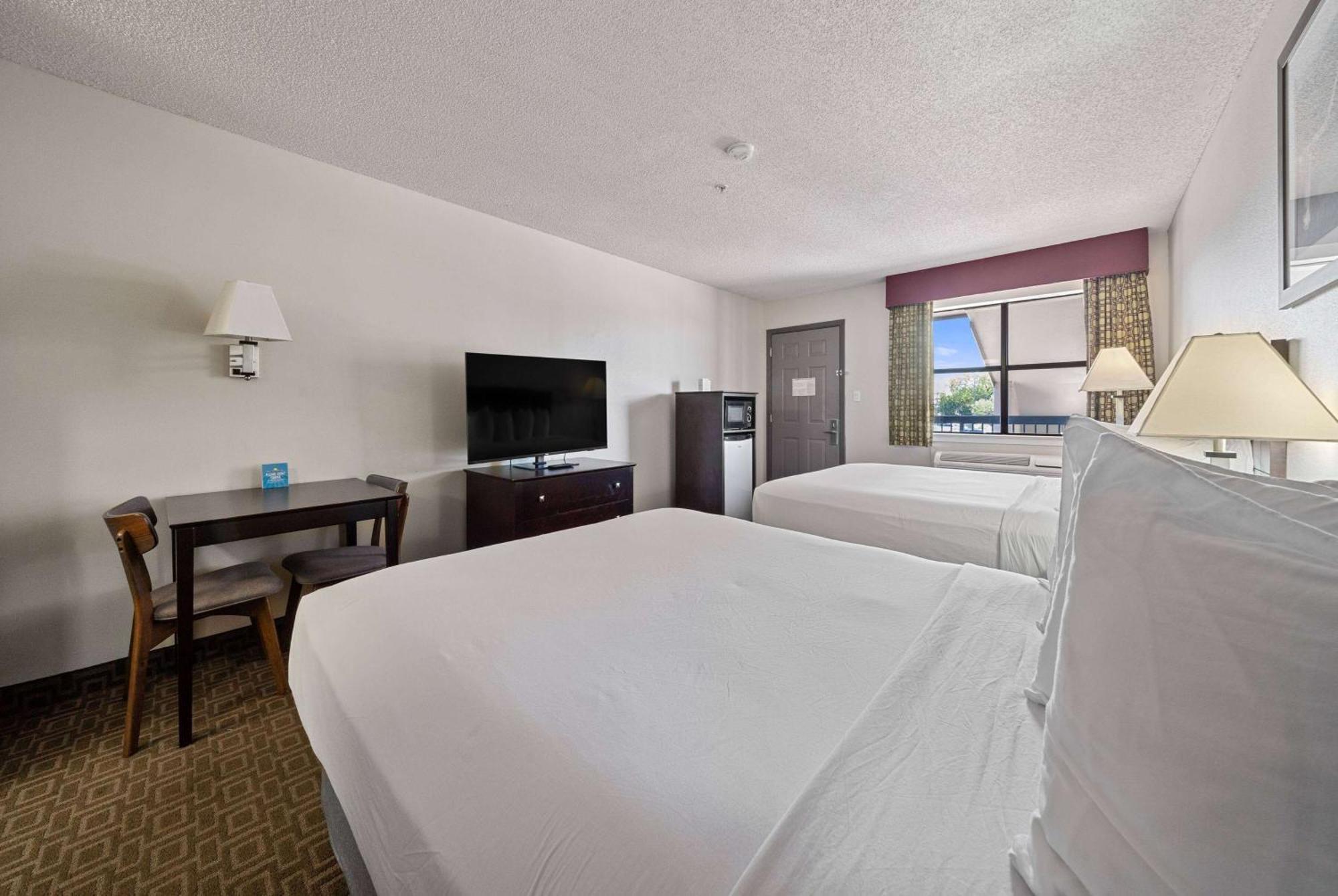 Days Inn By Wyndham Round Rock Eksteriør bilde