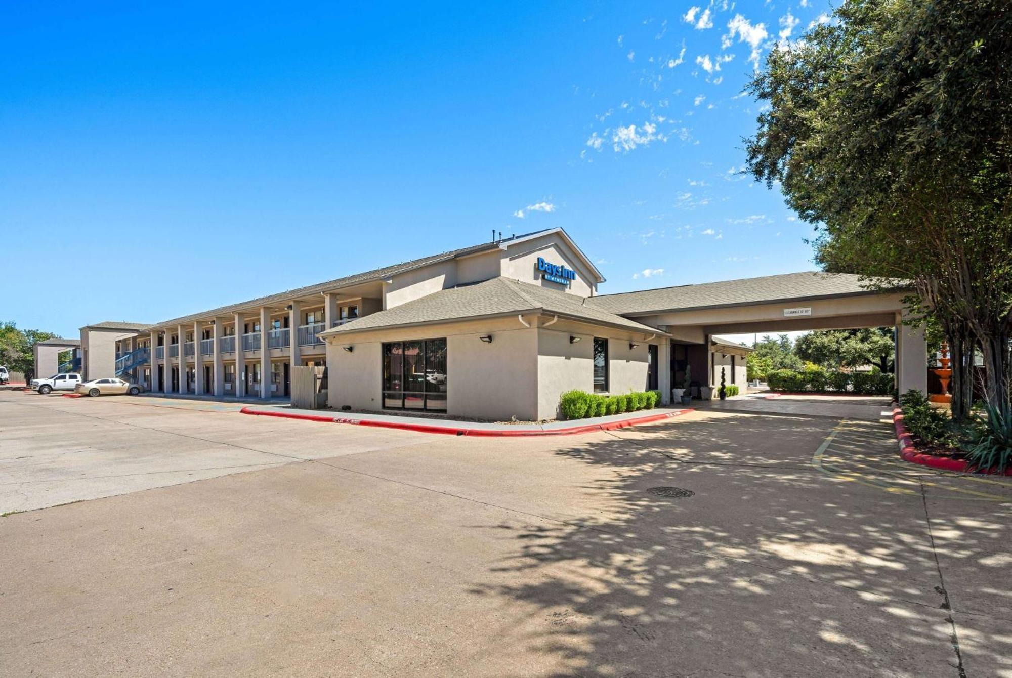 Days Inn By Wyndham Round Rock Eksteriør bilde